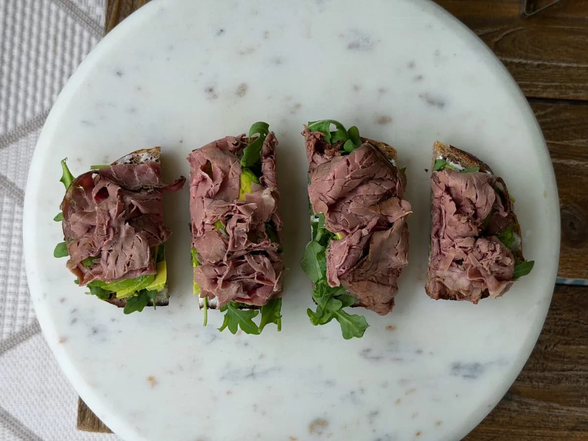 Bruschetta with Roast Beef